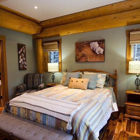 Golden Acres Mountain Lodge エクステリア 写真